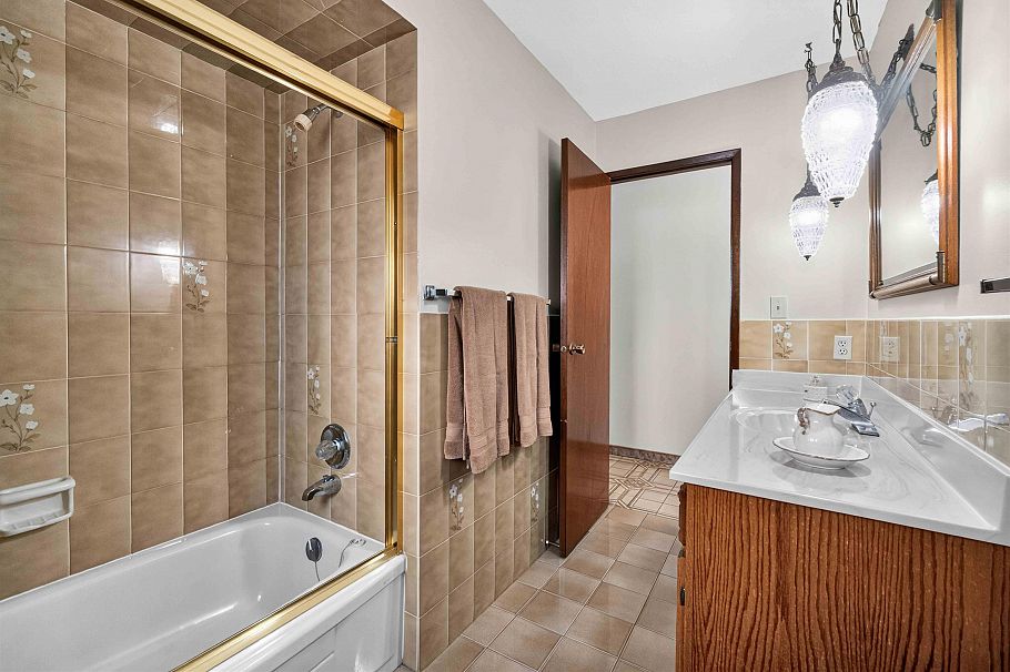 2739 E 8th Avenue Vancouver, BC - 31
