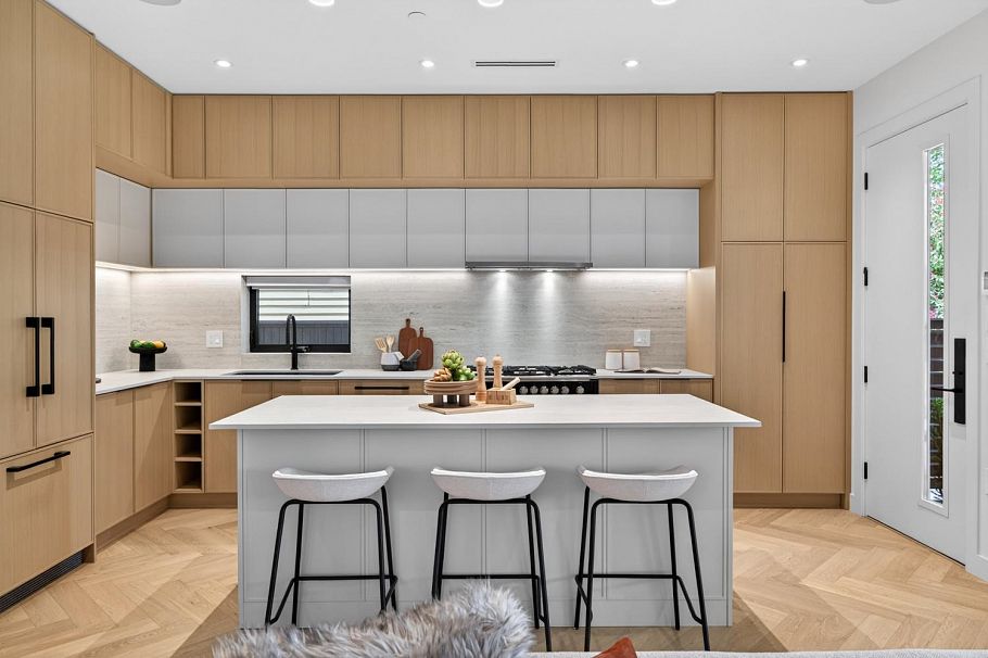 1 58 E 40th Avenue Vancouver, BC - 4