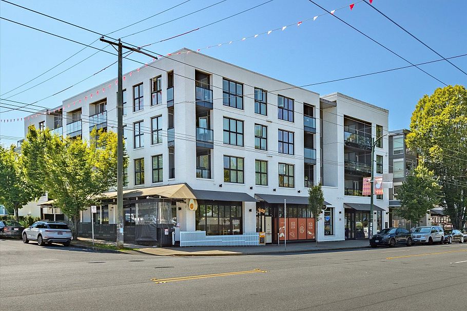 323 1588 E Hastings Street Vancouver, BC - 30