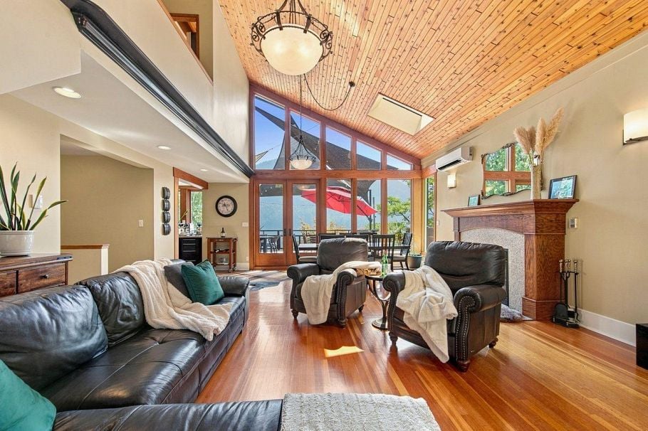 330 Sasamat Lane North Vancouver, BC - 9