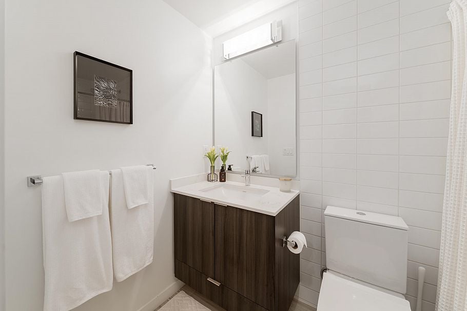 517 725 Marine Drive North Vancouver, BC - 20