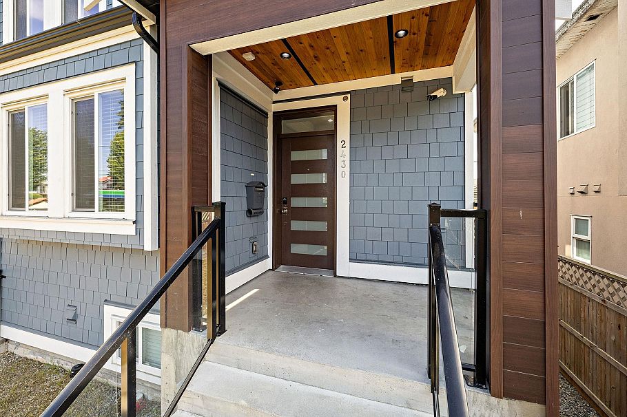 1 2430 E 41 Street Vancouver, BC - 2