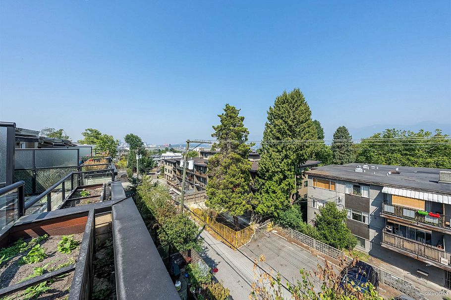 PH1 2265 E Hastings Street Vancouver, BC - 28