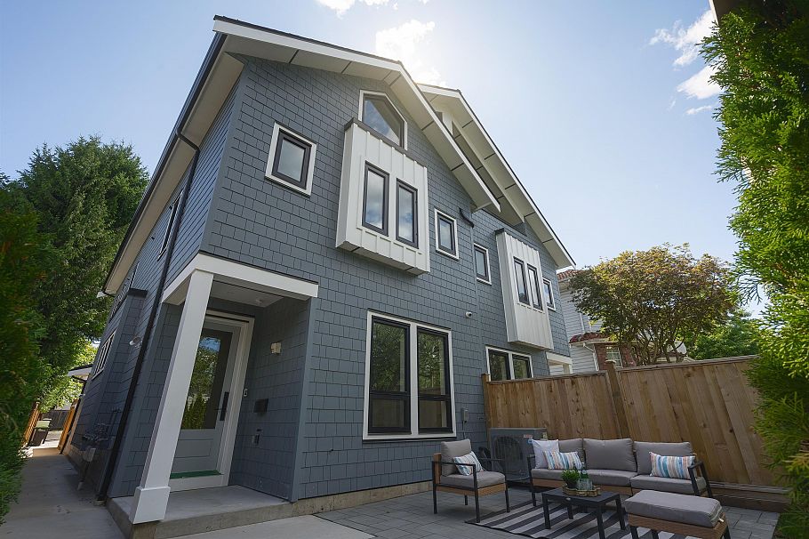 922 E 16th Avenue Vancouver, BC - 32