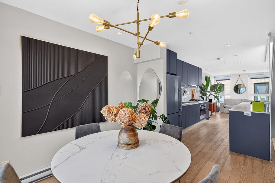 305 1647 E Pender Street Vancouver, BC - 10