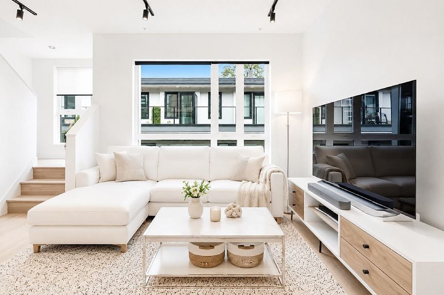 3930 Dumfries Street Vancouver, BC - 12