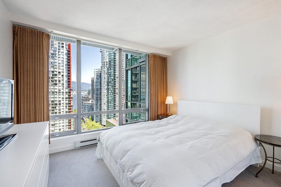 1803 1200 W Georgia Street Vancouver, BC - 18