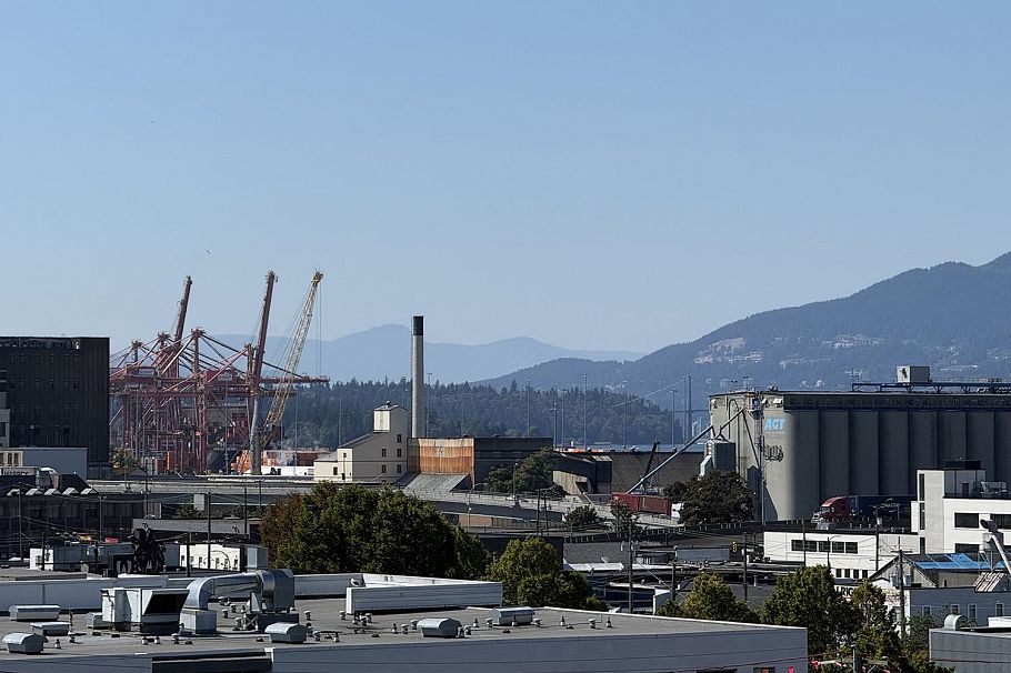 305 1647 E Pender Street Vancouver, BC - 31