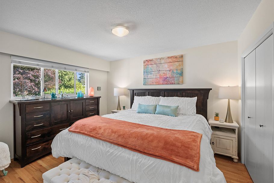 854 E 16th Street North Vancouver, BC - 12