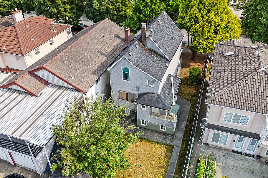 2673 Pandora Street Vancouver, BC - 14
