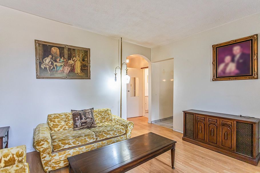 3148 E 1st Avenue Vancouver, BC - 5