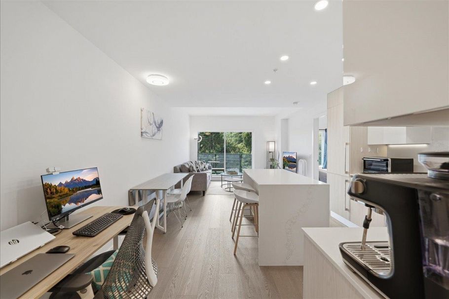 303 477 W 59th Avenue Vancouver, BC - 14