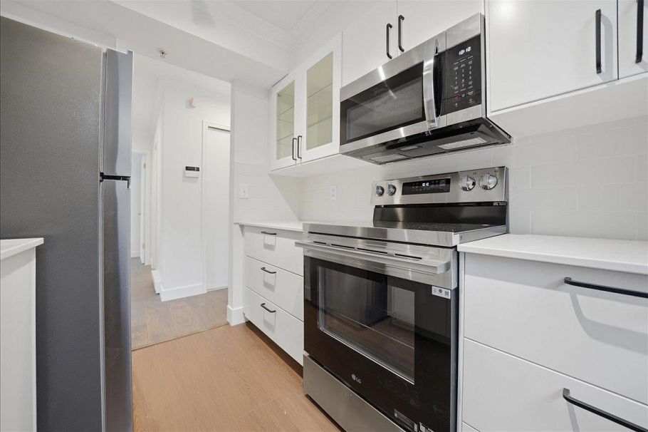 729 W 7th Avenue Vancouver, BC - 8