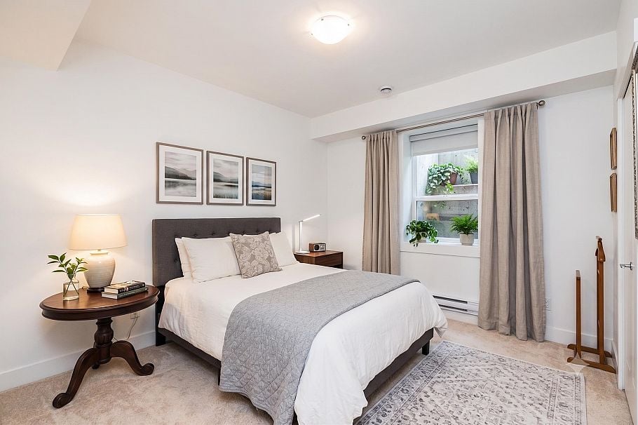 1585 Draycott Road North Vancouver, BC - 25