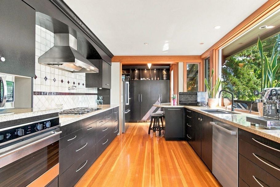 330 Sasamat Lane North Vancouver, BC - 15