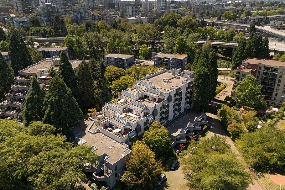 104 1477 Fountain Way Vancouver, BC - 37
