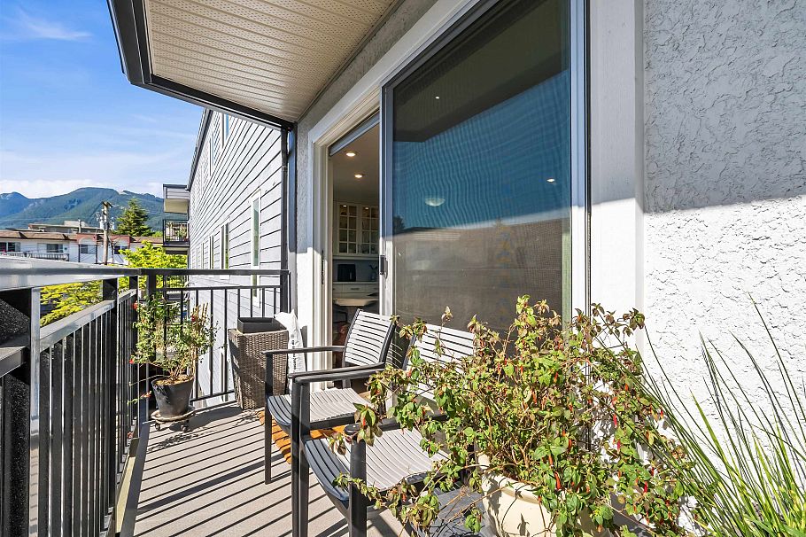 202 134 W 20th Street North Vancouver, BC - 9