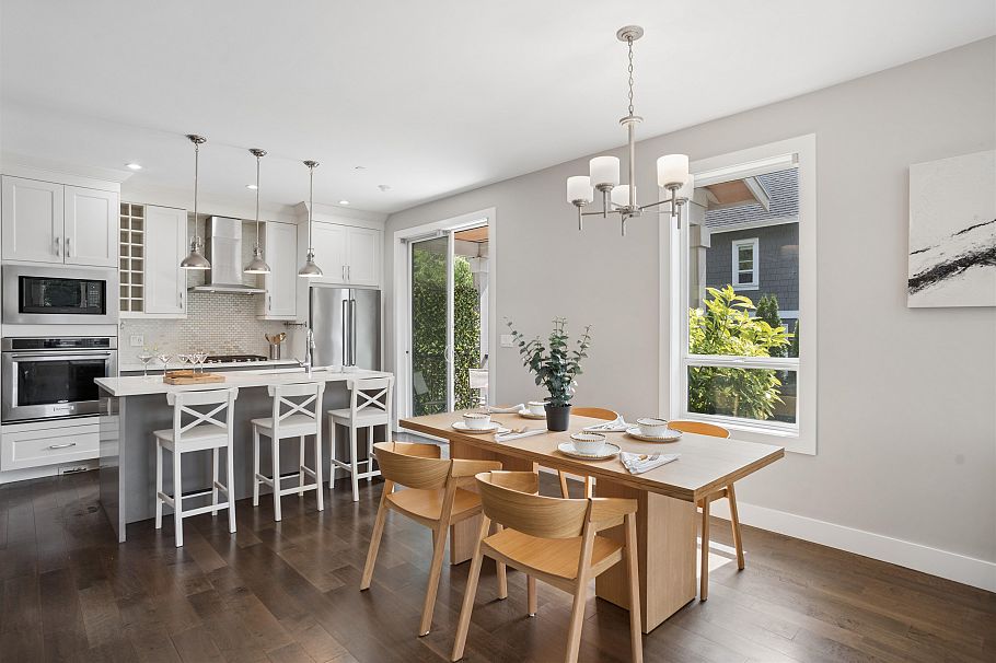 2020 Carson Court North Vancouver, BC - 20