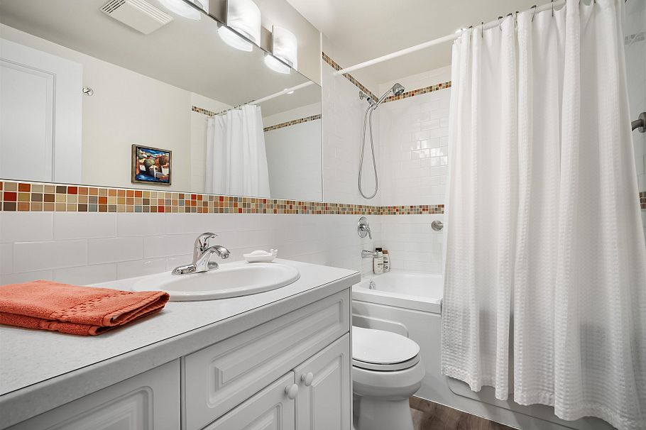 202 134 W 20th Street North Vancouver, BC - 22