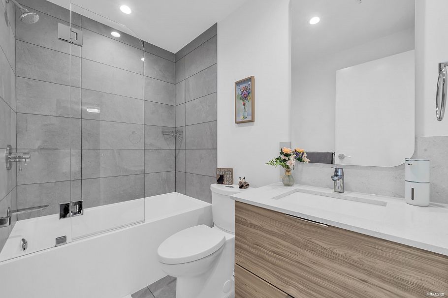 904 2375 Emery Court North Vancouver, BC - 24