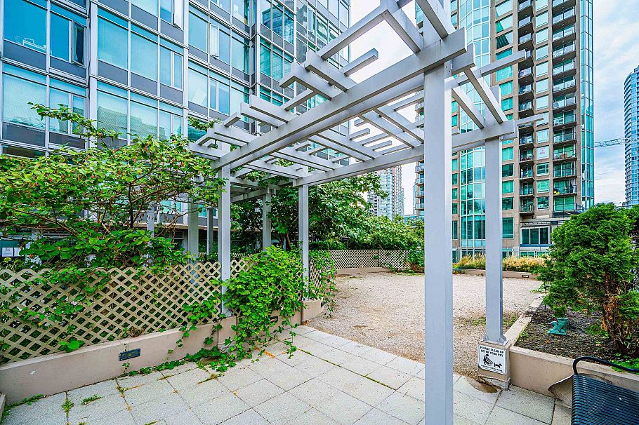 1408 888 Homer Street Vancouver, BC - 21