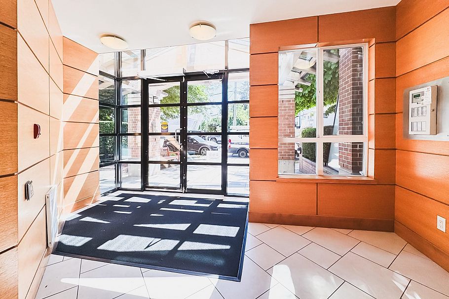210 3651 Foster Avenue Vancouver, BC - 2