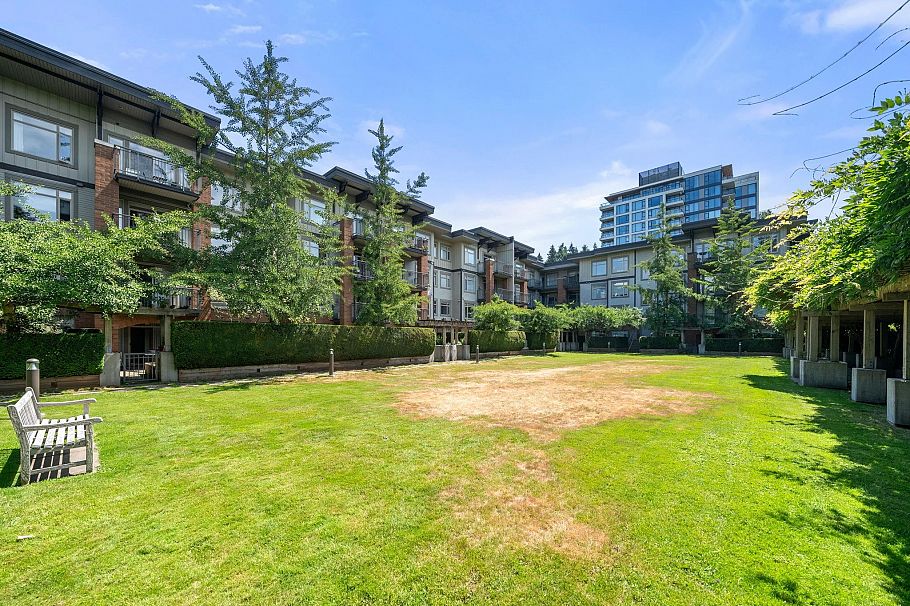 222 2280 Wesbrook Mall Vancouver, BC - 3