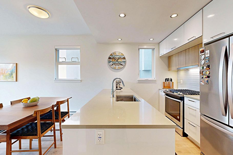 4527 Earles Street Vancouver, BC - 8