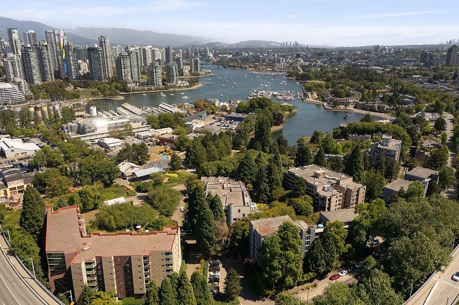104 1477 Fountain Way Vancouver, BC - 40