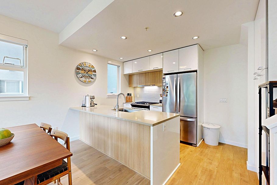 4527 Earles Street Vancouver, BC - 9