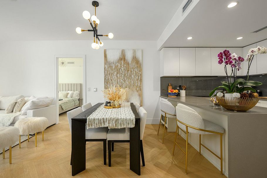 204 4675 Cambie Street Vancouver, BC - 3
