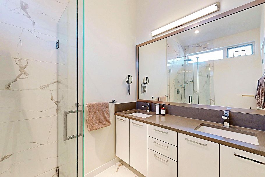 4527 Earles Street Vancouver, BC - 24