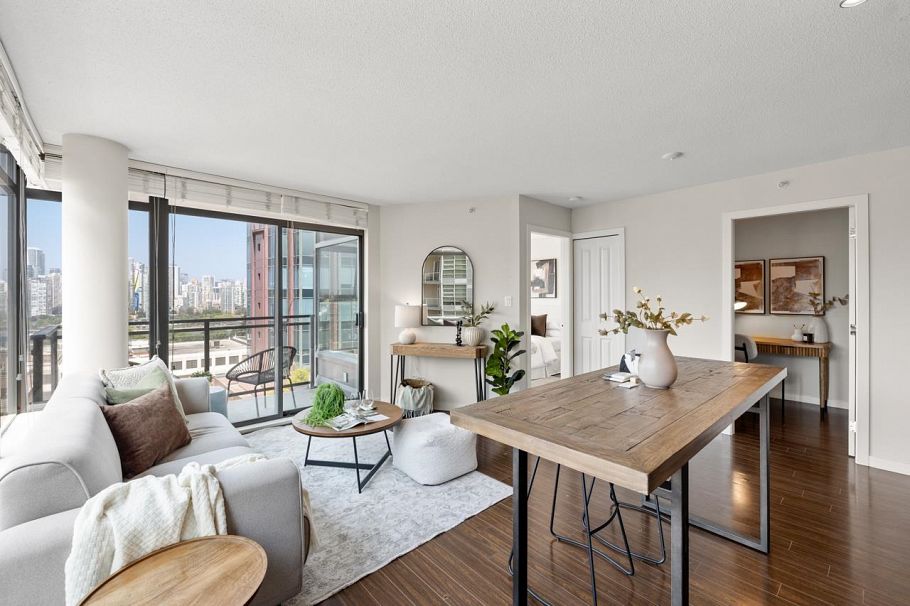707 1068 W Broadway Vancouver, BC - 11