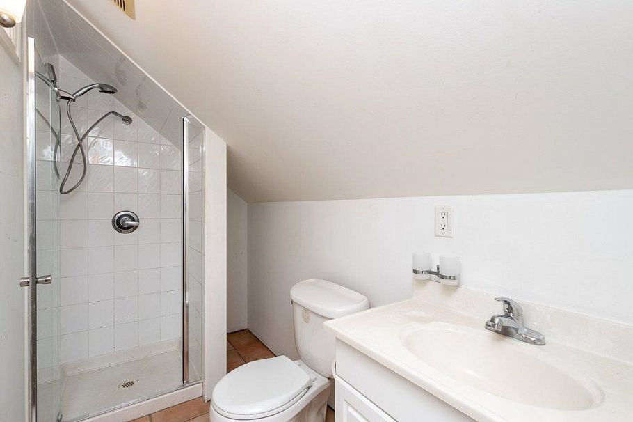 2903 W 42nd Avenue Vancouver, BC - 25