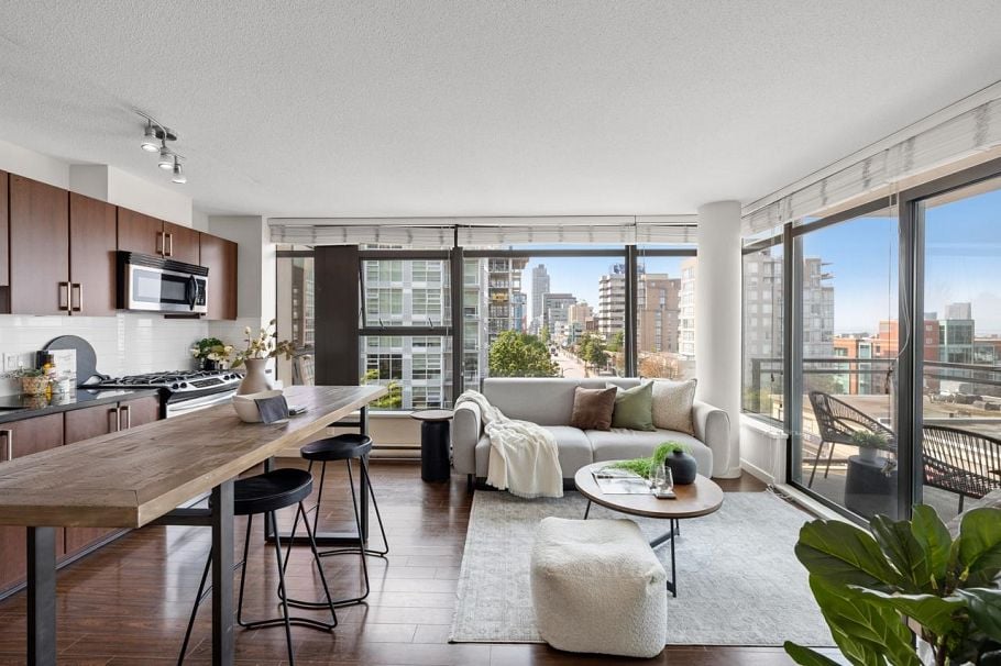 707 1068 W Broadway Vancouver, BC - 10