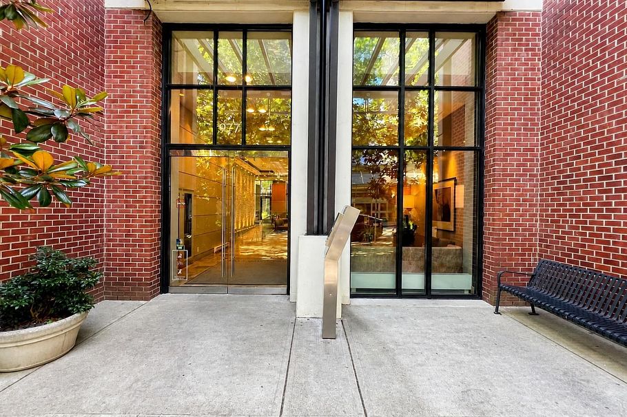 908 977 Mainland Street Vancouver, BC - 23