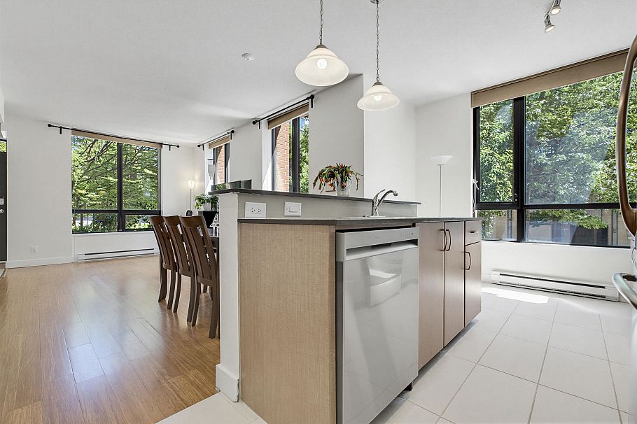 308 Smithe Street Vancouver, BC - 11