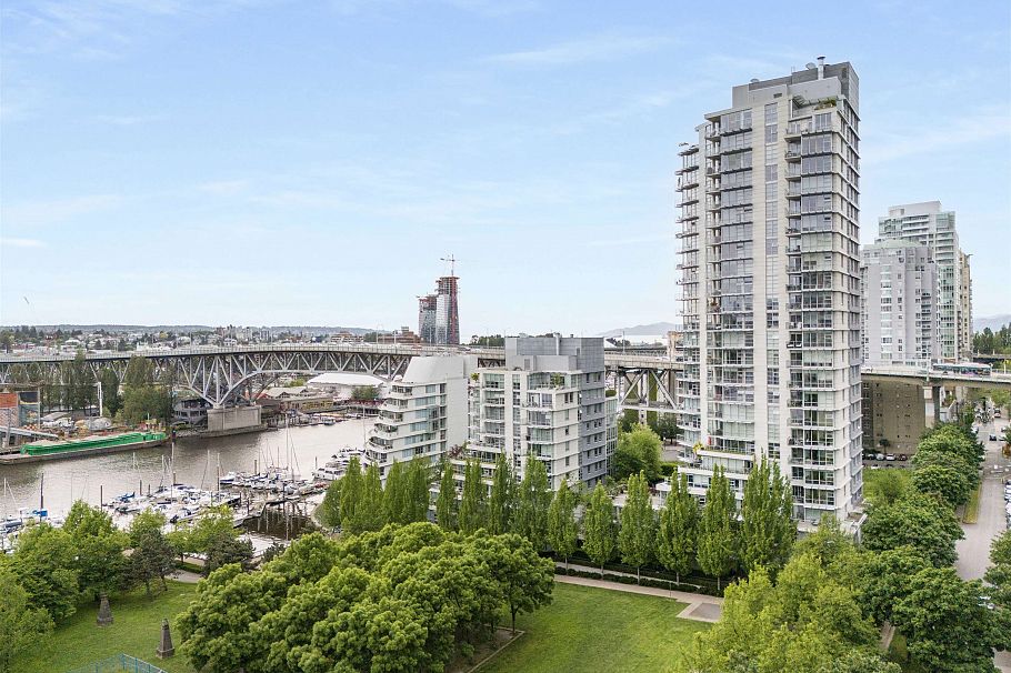 605 633 Kinghorne Mews Vancouver, BC - 32