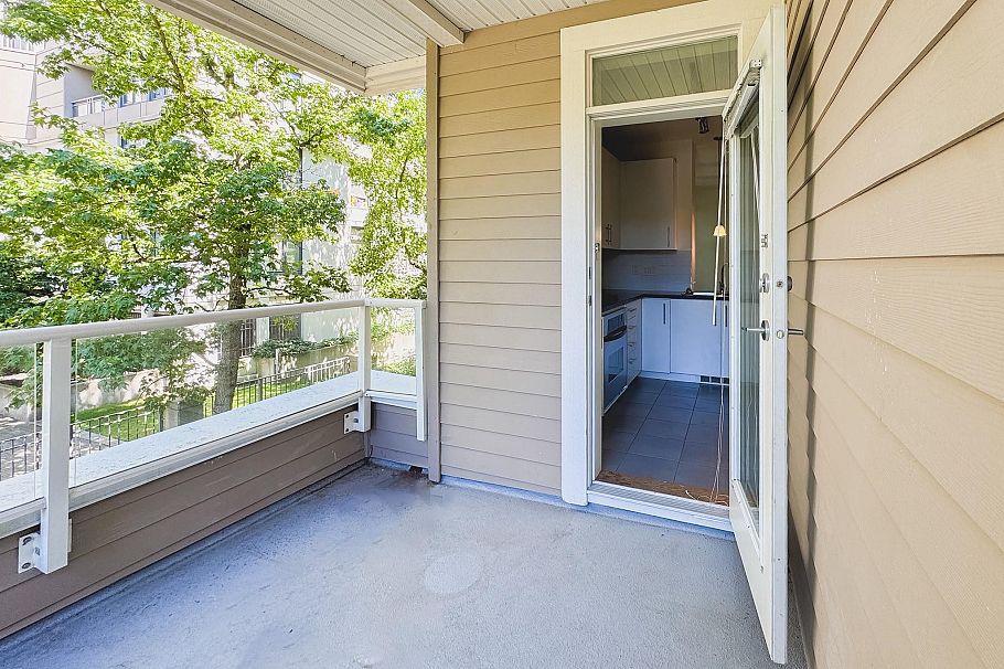 210 3651 Foster Avenue Vancouver, BC - 14