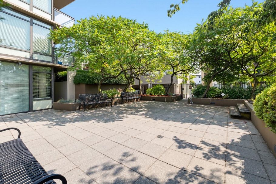 707 1068 W Broadway Vancouver, BC - 35