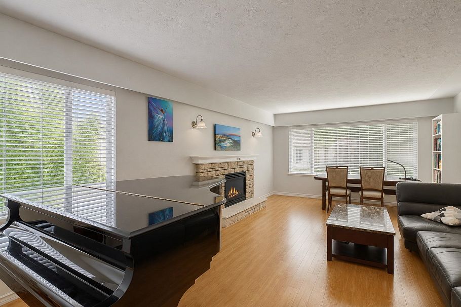 1743 E 49th Avenue Vancouver, BC - 4