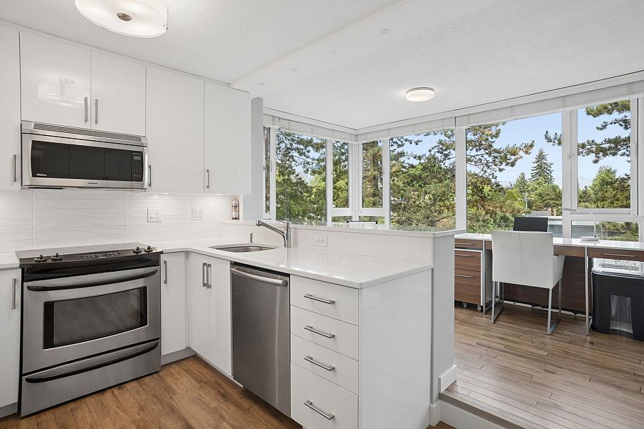 402 5425 Yew Street Vancouver, BC - 16