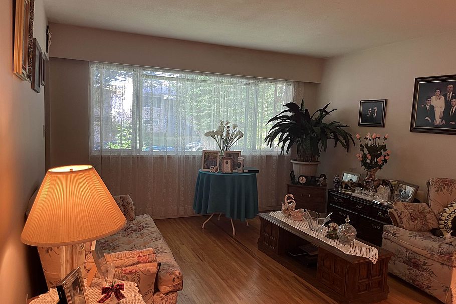 2665 Ward Street Vancouver, BC - 5