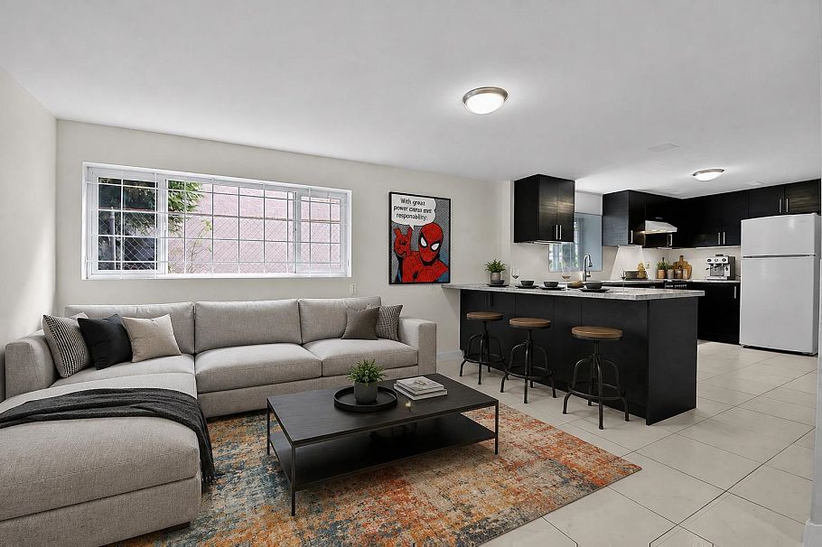 2216 E 41st Avenue Vancouver, BC - 4