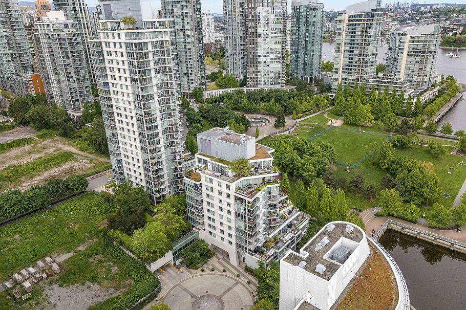 605 633 Kinghorne Mews Vancouver, BC - 36