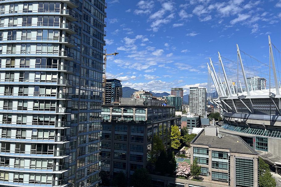 1707 939 Expo Boulevard Vancouver, BC - 4