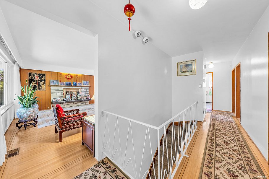580 W 64th Avenue Vancouver, BC - 14