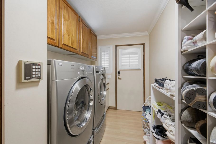 2008 Blairview Avenue North Vancouver, BC - 20