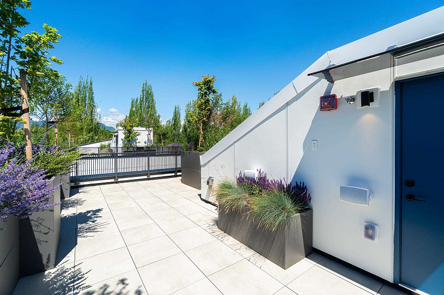 123 1552 E 3rd Avenue Vancouver, BC - 32