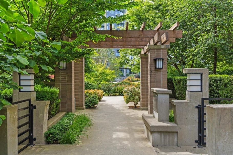 313 5981 Gray Avenue Vancouver, BC - 27